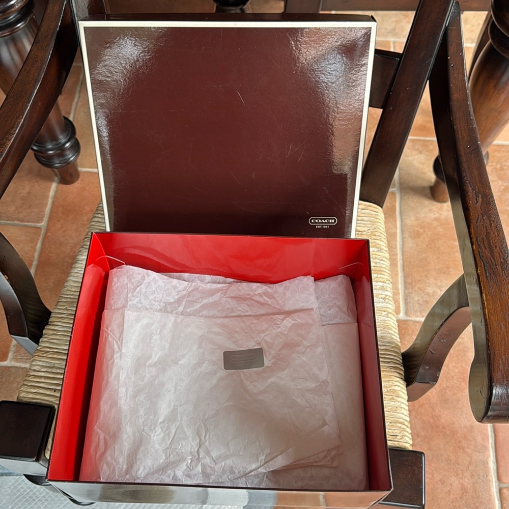 Genuine Coach pocketbook gift box Empty